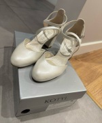 Buty ślubne // KOTYL model: 7101 // BIAŁY PERŁA // r.35 