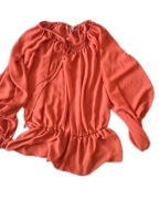 Bluzeczka z szerokimi rękawami i falbanką r40 