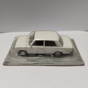 Metalowy model ŁADA 2101 Kultowe Auta PRL 1:43