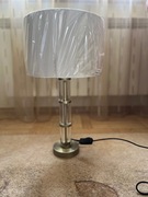 Nowoczesna lampa stołowa 