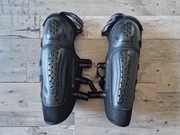 EARTHWORKS ochraniacze na kolana i piszczele FOX