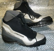 Fisher buty do XC roz. 42 / US 8.5 SNS Profil
