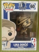 Luka Doncic Dallas Mavericks funko pop z autografem gwiazdy NBA