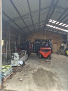 Wydzierżawię bazę magazynową 2 hale.