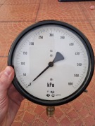 Manometr kontrolny wzorcowy 0-600kPa kl. 0.4