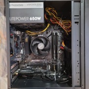 Komputer PC Ryzen 5700G 512GB SSD 16GB DDR4 mATX