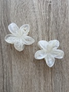 Spinki klamry kwiaty do wlosów kremowe, 2 sztuki NOWE