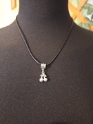 Naszyjnik z zawieszka dwie wisienki 