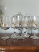 Kieliszki do wina z pokryweczkami