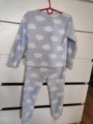 pluszowa niebieska piżama dwuczęściowa chmurki 116 cm H&M