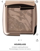 Bronzer do twarzy Hourglass