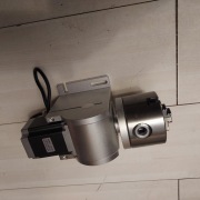 Fiber Laser – przystawka obrotowa uchwytowa do grawerowania cylindrycznego