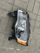 Lampa lewy przód jeep grand cherokee wk2 2019r