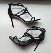 Guess czarne nity  sandały roz 41