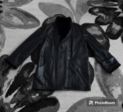 czarna kurtka skórzana