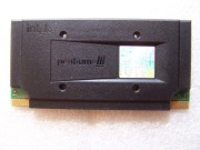 Bardzo stary procesor Intel Pentium III model 550/512/100/2.0V  Slot 1