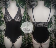 Zmysłowe body koronkowe 