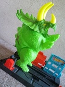 Hot Wheels City Zestaw Starcie Z Triceratopsem 