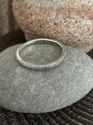 Srebrny pierścionek Pandora ME pave 64