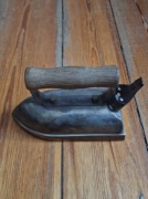 Żelazko retro elektryczne