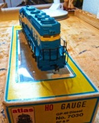 LOKOMOTYWA roco H0 atlas gp-40 diesel no.7030  RF&P 125 USA HEAVY METAL 