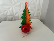 Choinka ozdobna – minimalistyczna i efektowna