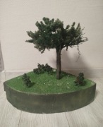 Makieta - diorama- duże drzewo na skale