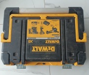 Walizka DeWalt używana 