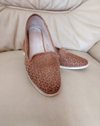 PRIMARK Ażurowe czółenka w roz 38.