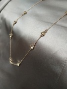 łańcuszek delikatny różowe złoto cyrkonia Claire's