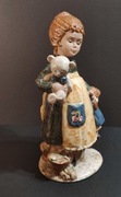 Figurka Dziewczyna z lalką i misiem Porcelana Artistica Levantina