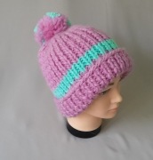 Czapka ręcznie robiona na drutach. Wełna 100%