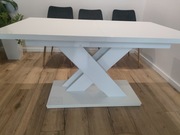 Stół lakierowany rozkładany 