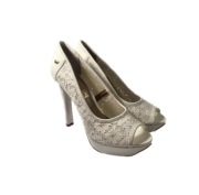 Nowe białe buty ślubne na obcasie Love Moschino