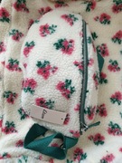 Saszetka, nerka w kwiaty, efekt boucle | Etam