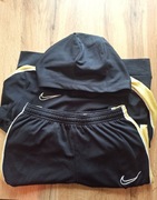 Nike dres dziecięcy czarny poliester rozmiar 152 (147 - 152 cm)