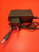 Ładowarka aku Li-ion Mod.YH-12610~100-240V 50/60Hz Output 12,6V DC 1A