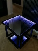 Metalowy stolik kawowy INFINITY CUBE 