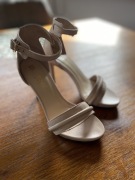 Sandały szpilki Carinii 36