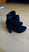 Buty damskie na obcasie 40