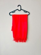 Czerwony malinowy  szalik 250x116