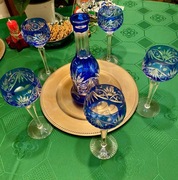 Kryształowa karafka oraz pięć kryształowych kieliszków granatowych–wyjątkow