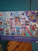 Laleczka Enchantimals z domkiem 