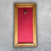 Wieszak na gitarę, uchwyt gitarowy w drewnianej ramie, hak gitarowy