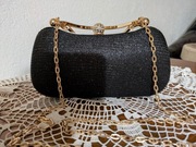 Czarna kopertówka wizytowa 