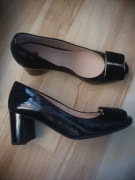 Hogl czółenka na słupku 