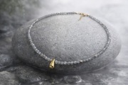 Naszyjnik Labradoryt szary złoty delikatny minimalizm kamienie