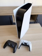 PS5 Digital + 2 pady DualSense | Bardzo dobry stan