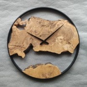 Drewniany zegar ścienny. Drewno Oliwne 35 cm