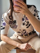 Sweter na krótki rękaw haftowane kwiaty zdobiony na wiosnę